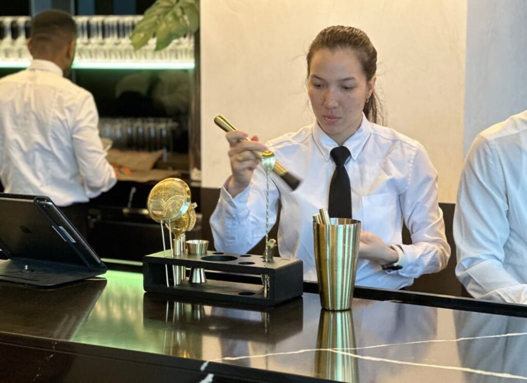 Female Bartender for hire in LA