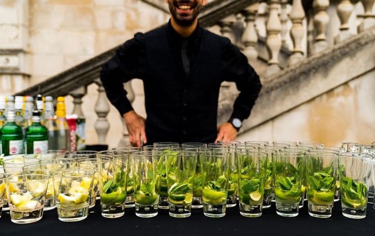 Private bartender for wedding