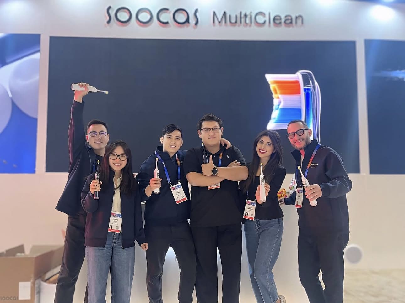 Brand ambassadors for trade shows in Las Vegas, professional booth staff for demos and lead capture